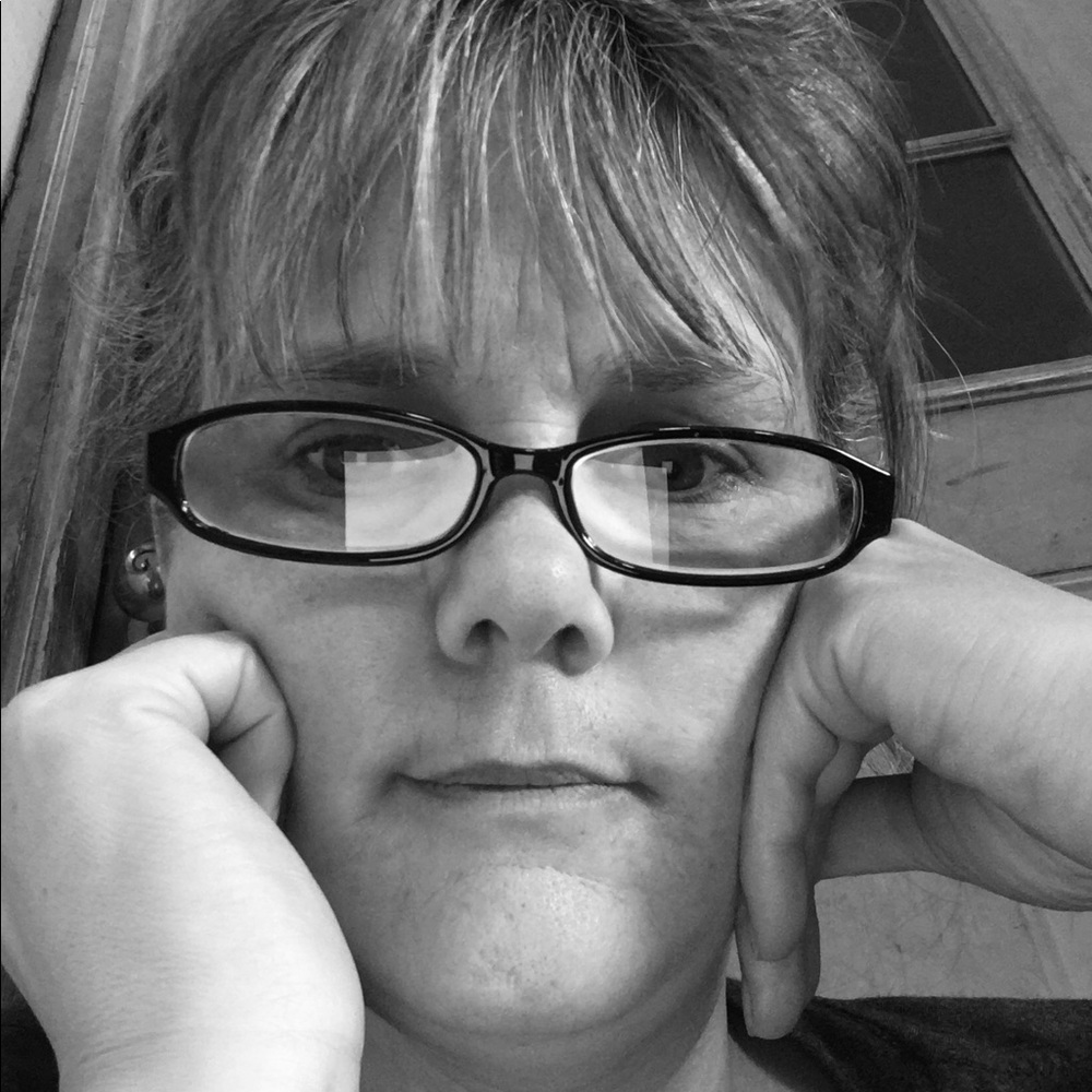 Meet your Posher, Laurissa